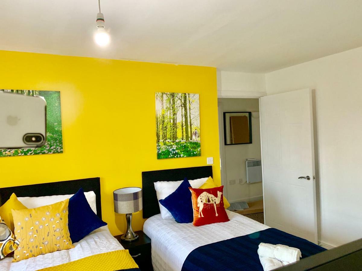 2 Bedrooms Modern Apartment, Lounge, Full Kitchen, Balcony, 5 Minutes Stratford Station Londyn Zewnętrze zdjęcie