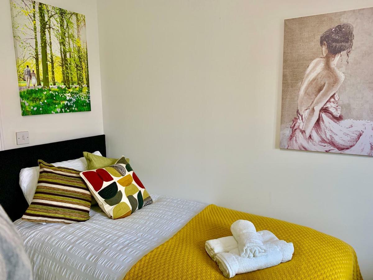 2 Bedrooms Modern Apartment, Lounge, Full Kitchen, Balcony, 5 Minutes Stratford Station Londyn Zewnętrze zdjęcie