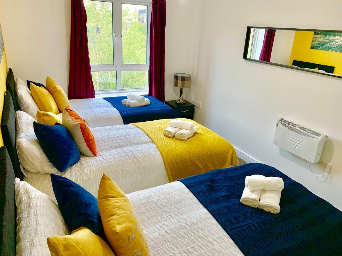 2 Bedrooms Modern Apartment, Lounge, Full Kitchen, Balcony, 5 Minutes Stratford Station Londyn Zewnętrze zdjęcie