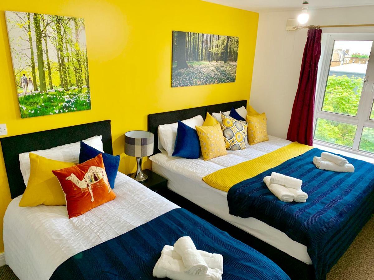 2 Bedrooms Modern Apartment, Lounge, Full Kitchen, Balcony, 5 Minutes Stratford Station Londyn Zewnętrze zdjęcie